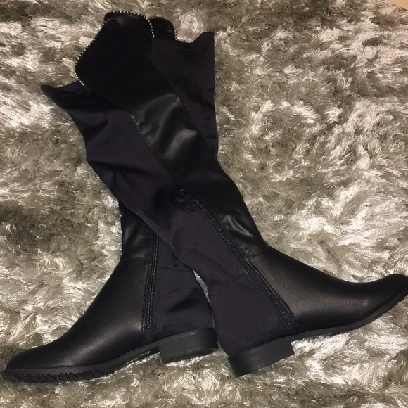 Knee high boots . - Picture 4 of 4